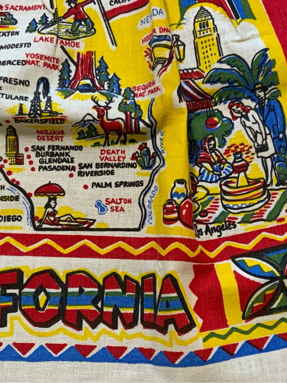 Dead stock 1950’s Cactus Cloth California Apron - Picture 5 of 9